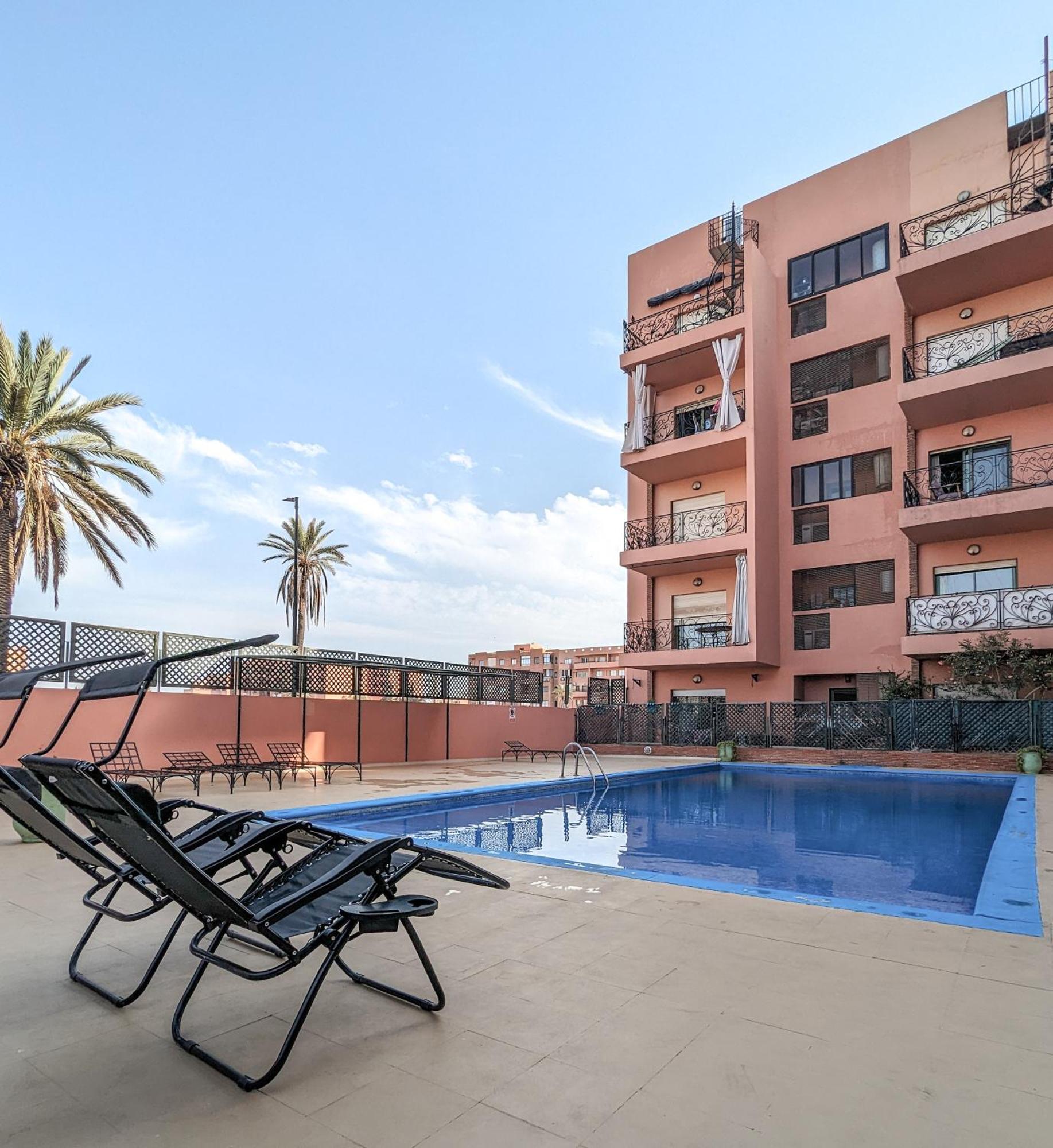 Panoramic View Majorelle Garden With Pool *
